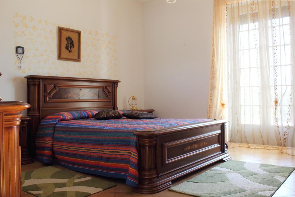 سان سالفو B&B Villa Angela الغرفة الصورة